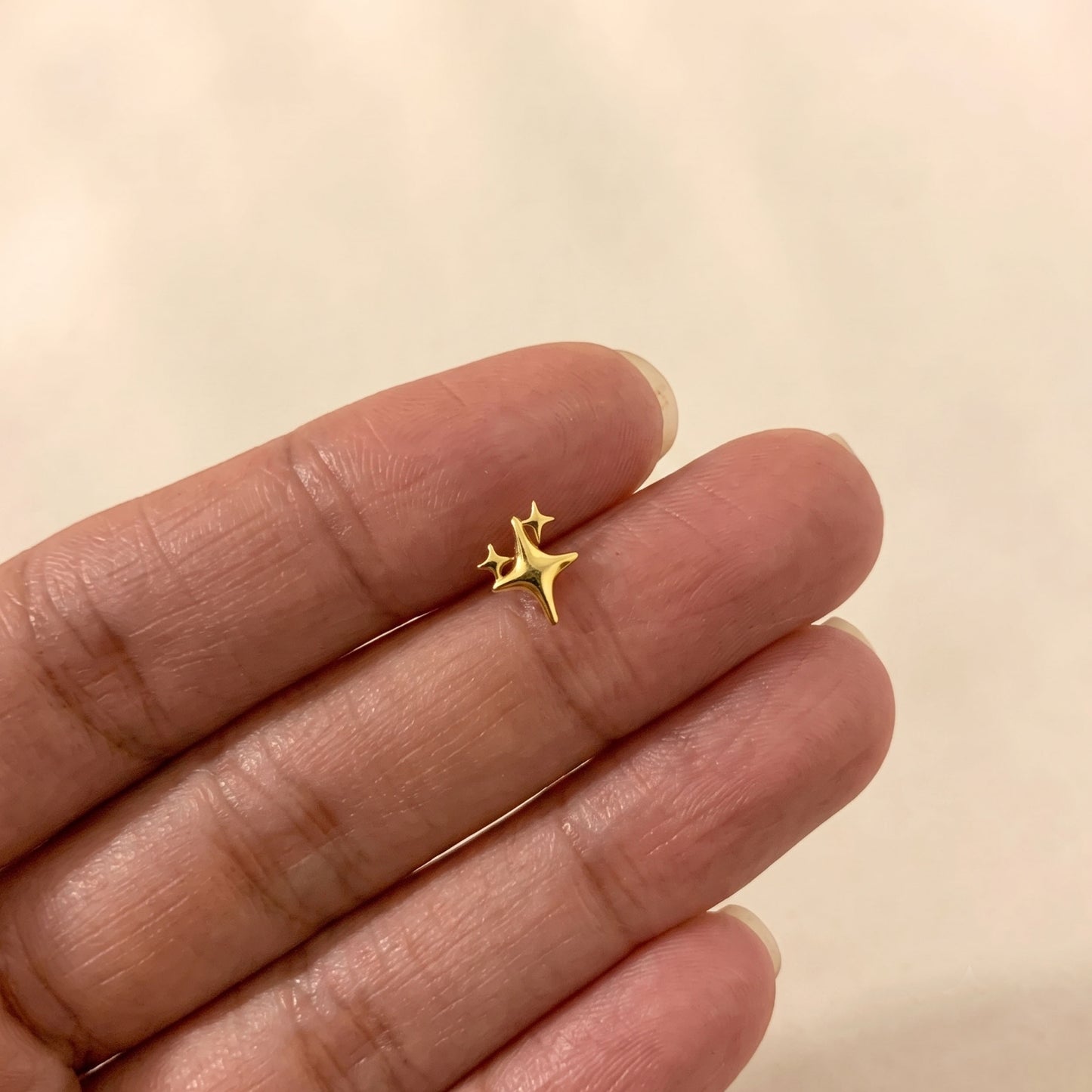 Spiky Star Threaded Labret