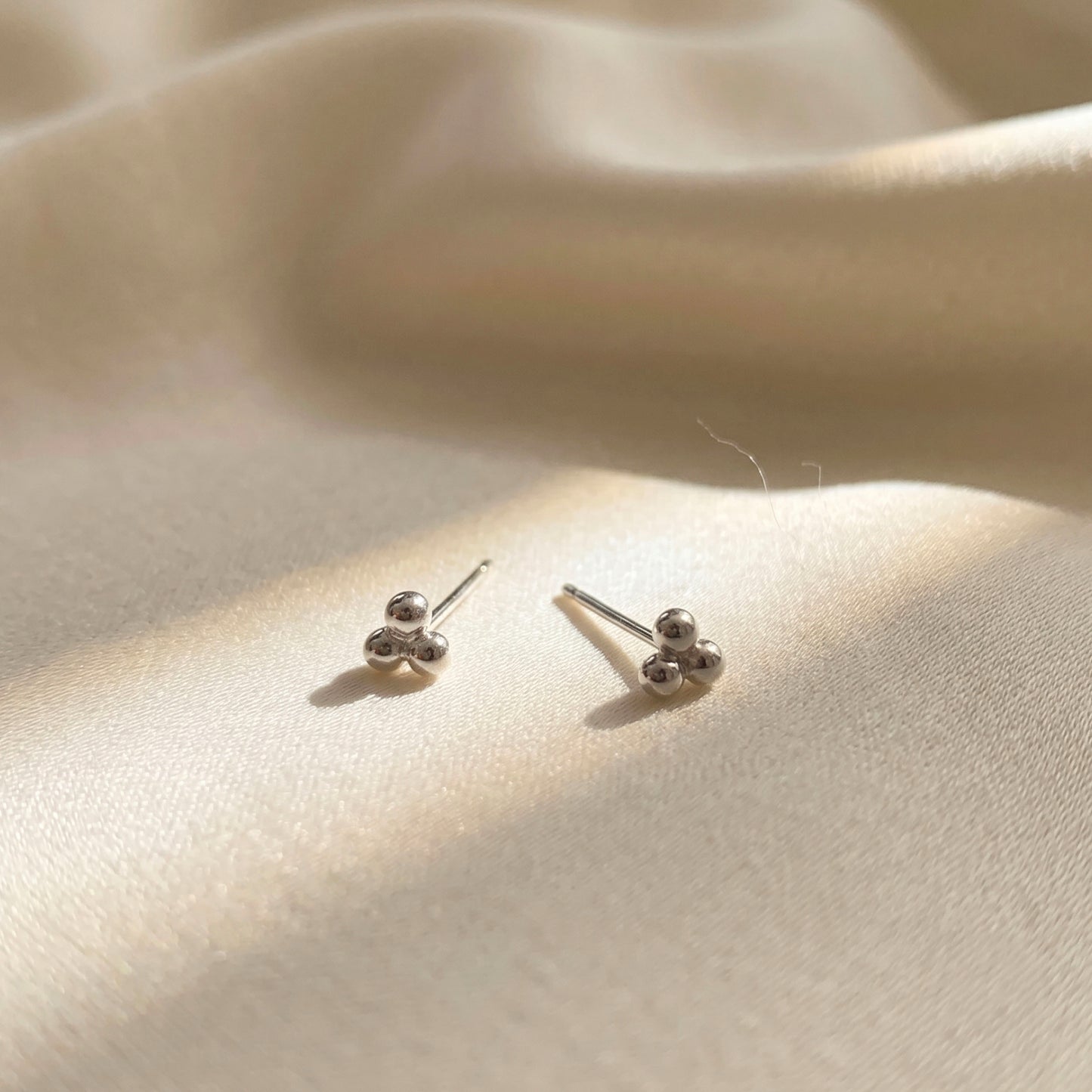 Triangle Ball Stud