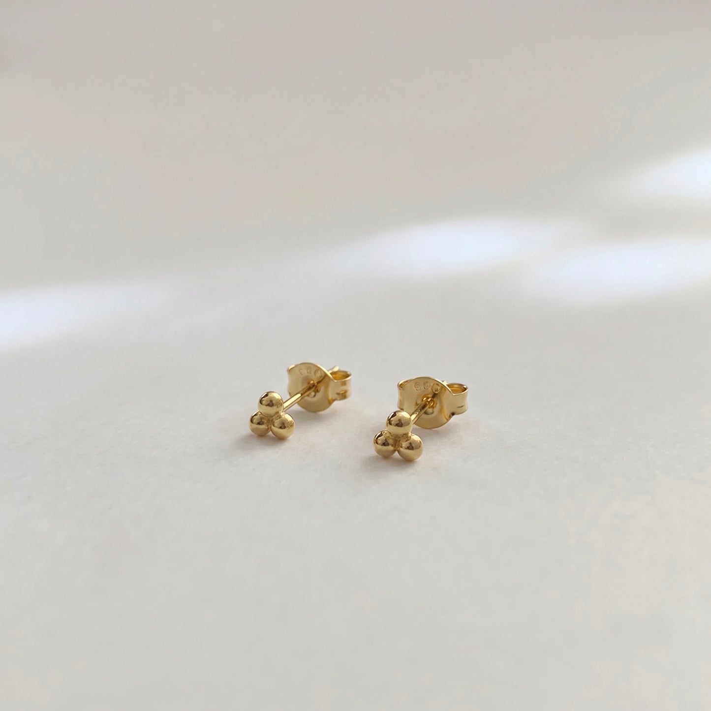 Triangle Ball Stud