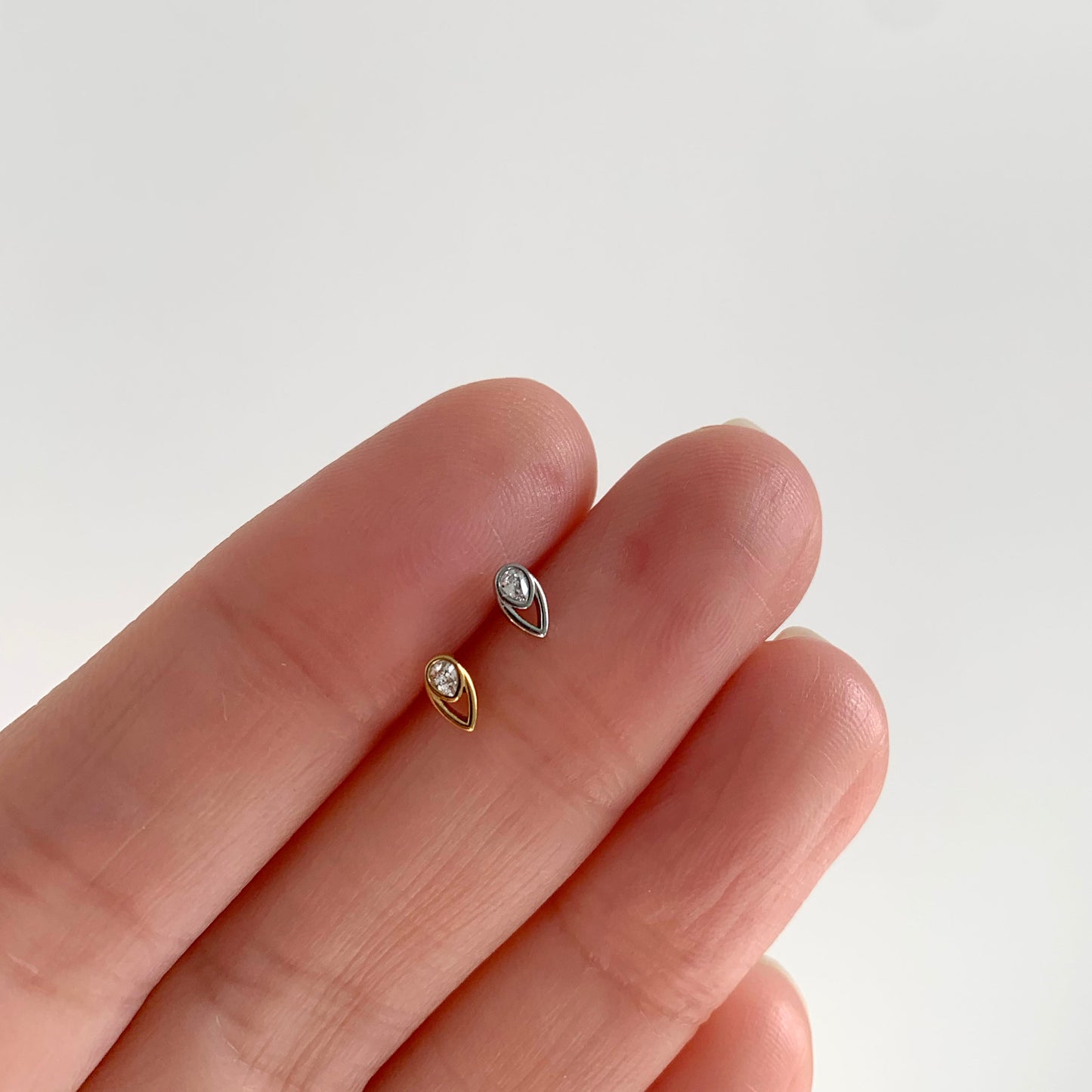 CZ Teardrop Push Pin