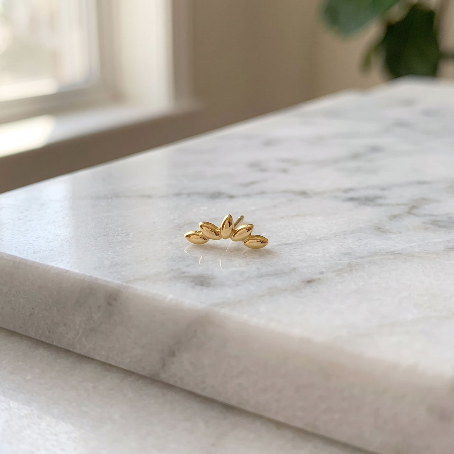Leaf Stud