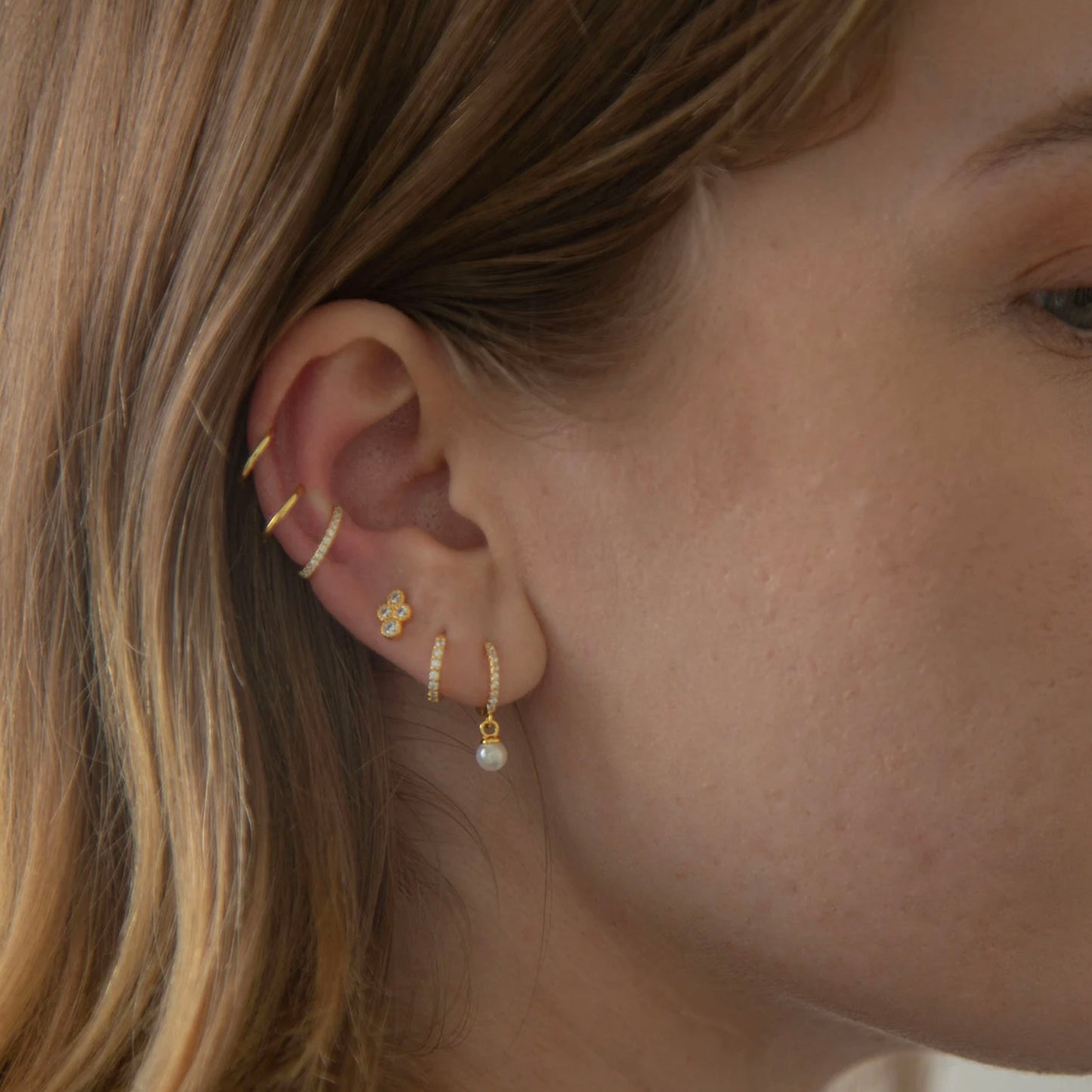 Pearl Dangle Hoop