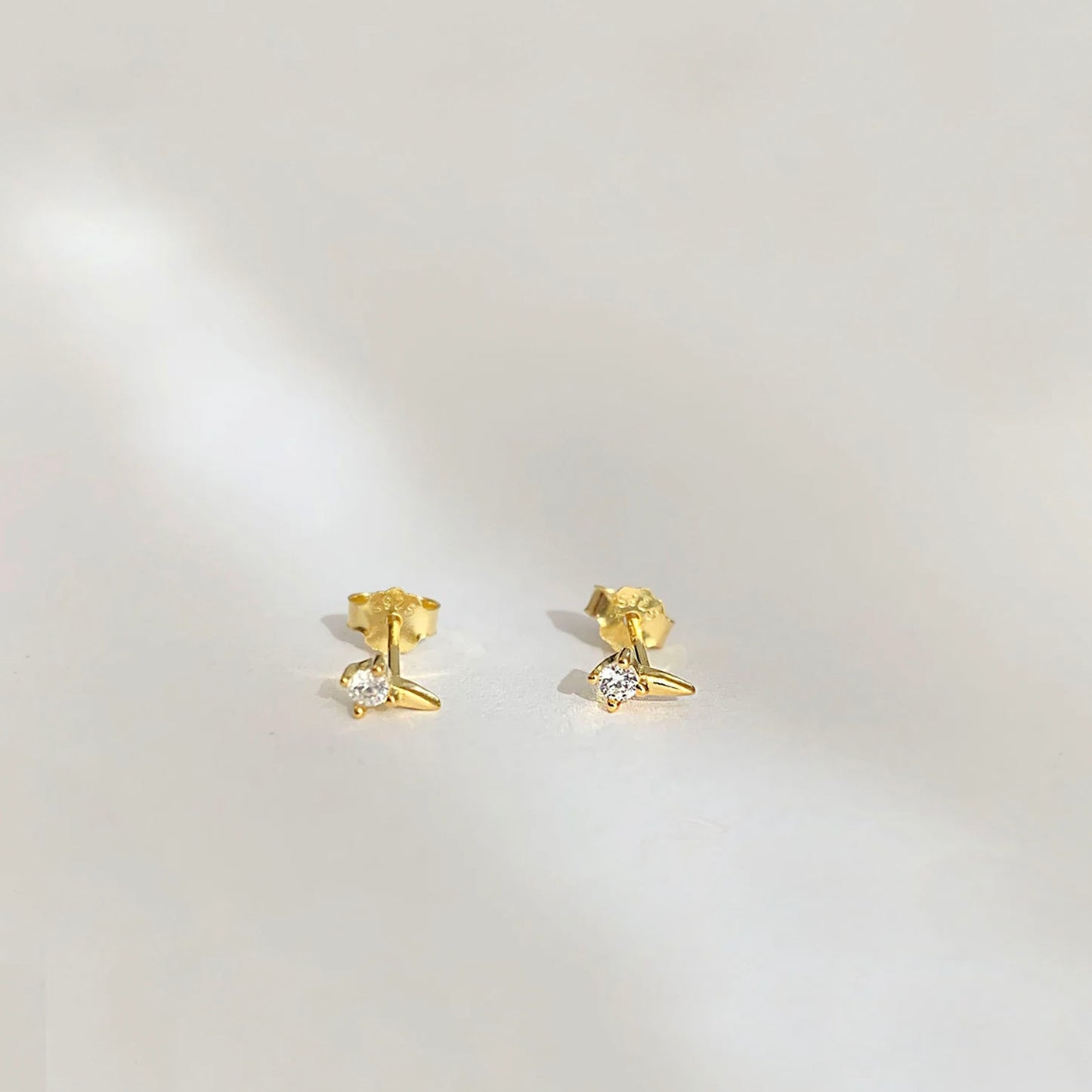 Tiny Spike Stud