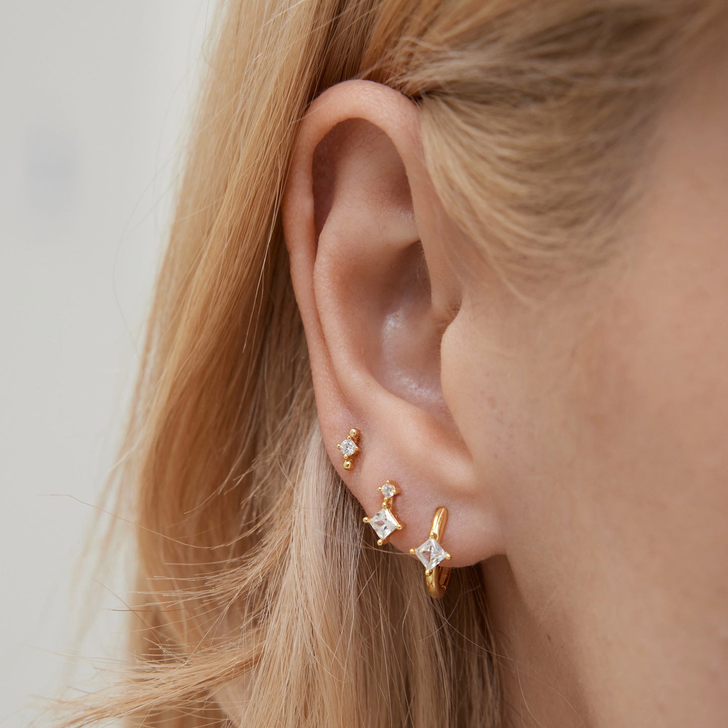 Round & Kite Cut Stud