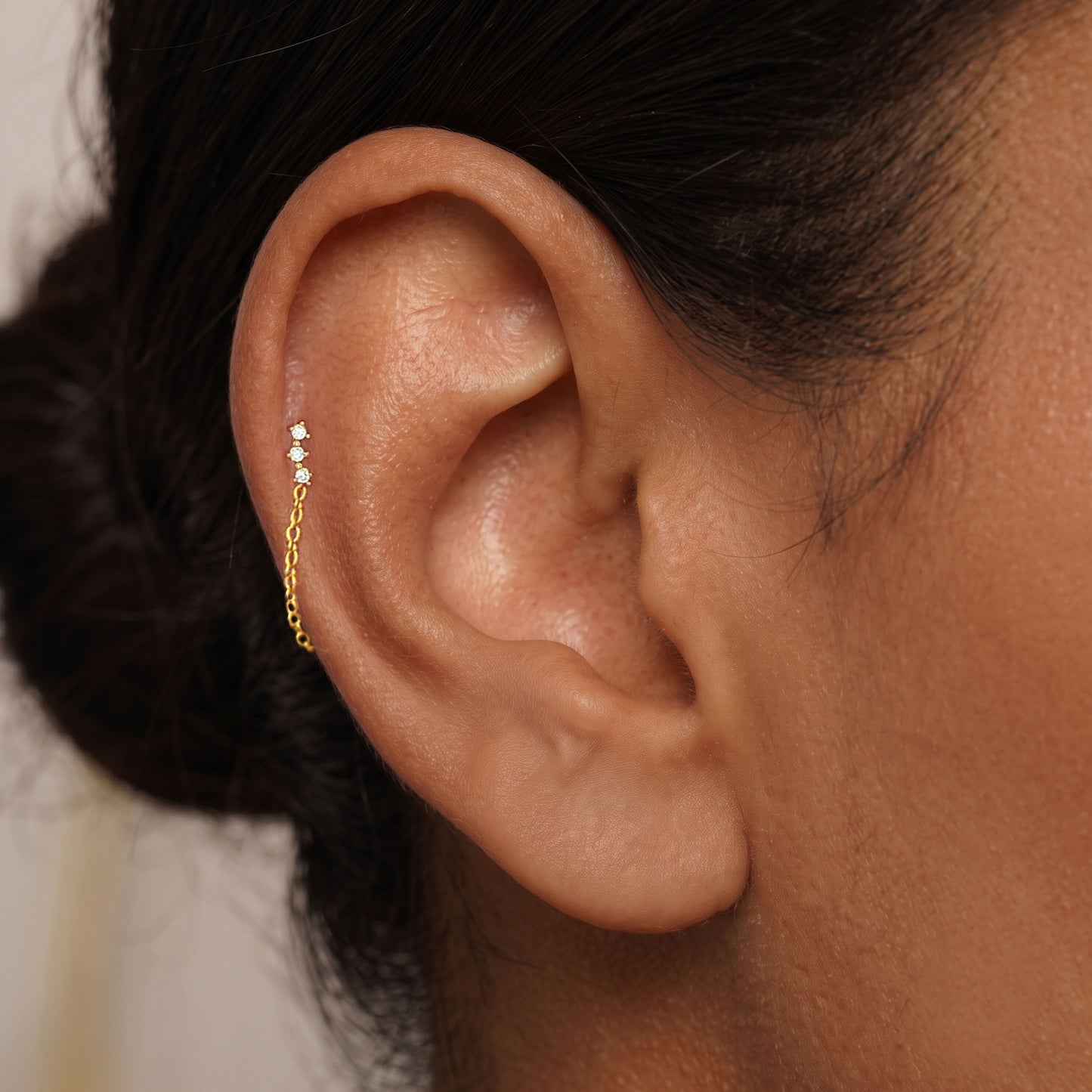 Three CZ Chain Push Pin
