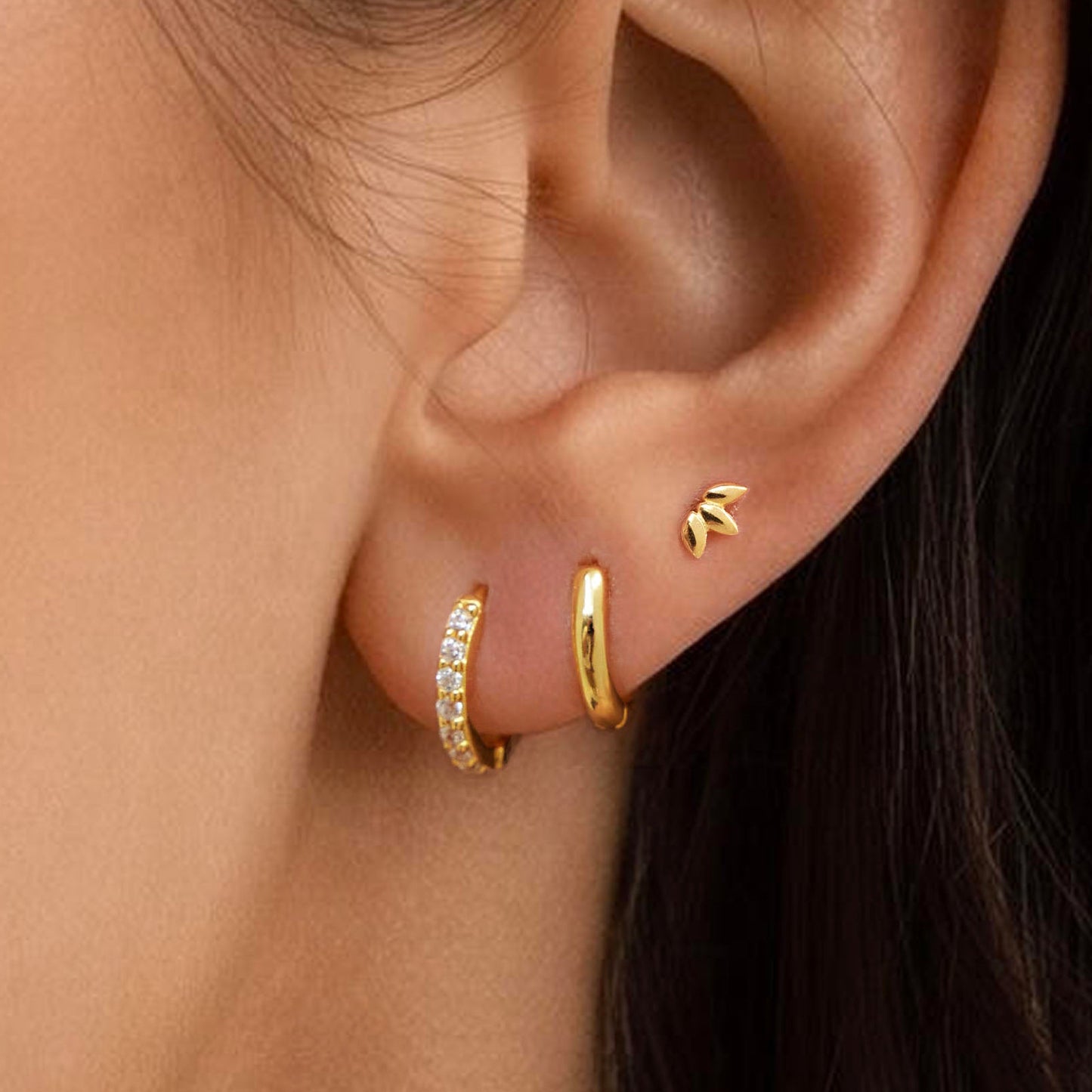 Tiny Lotus Threaded Labret