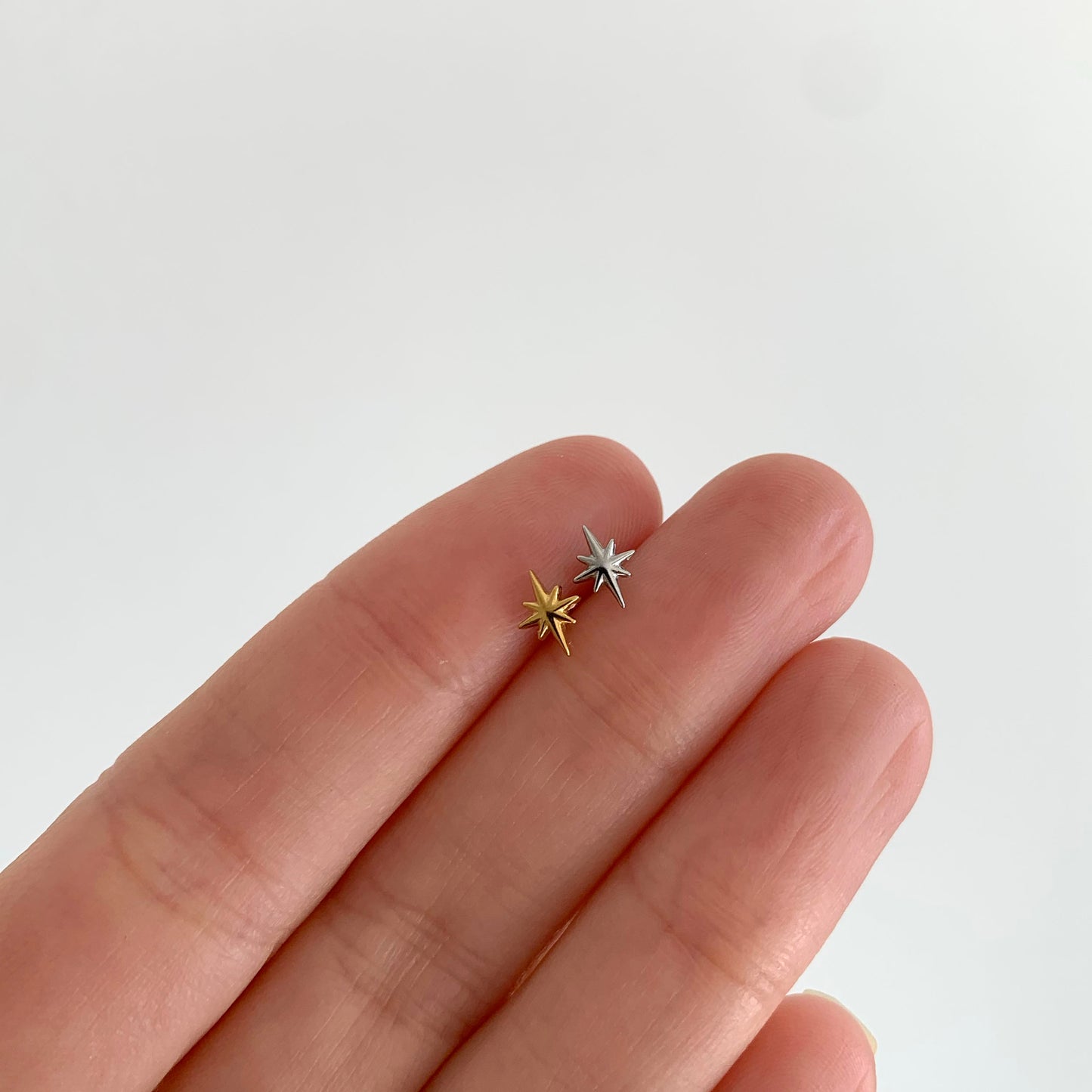 Slim Starburst Push Pin