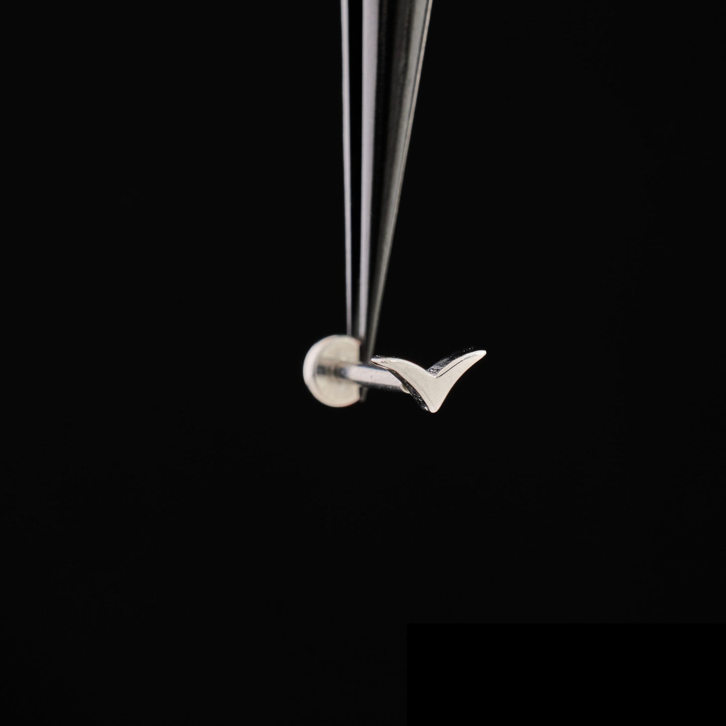 Wavy V Push Pin