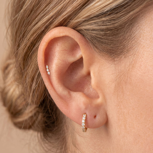 Mini 3-Stone Bar Threaded Labret