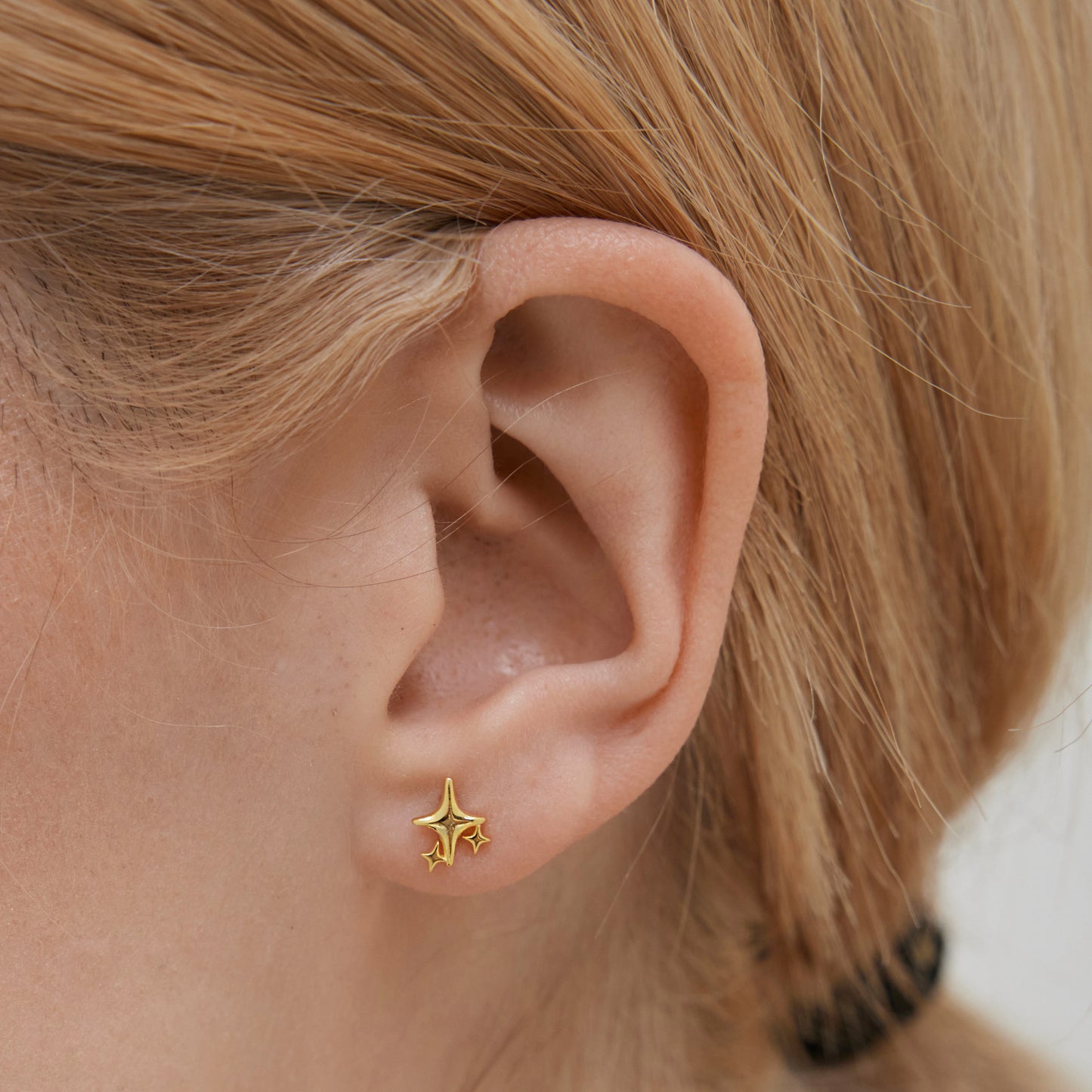 Spiky Star Threaded Labret
