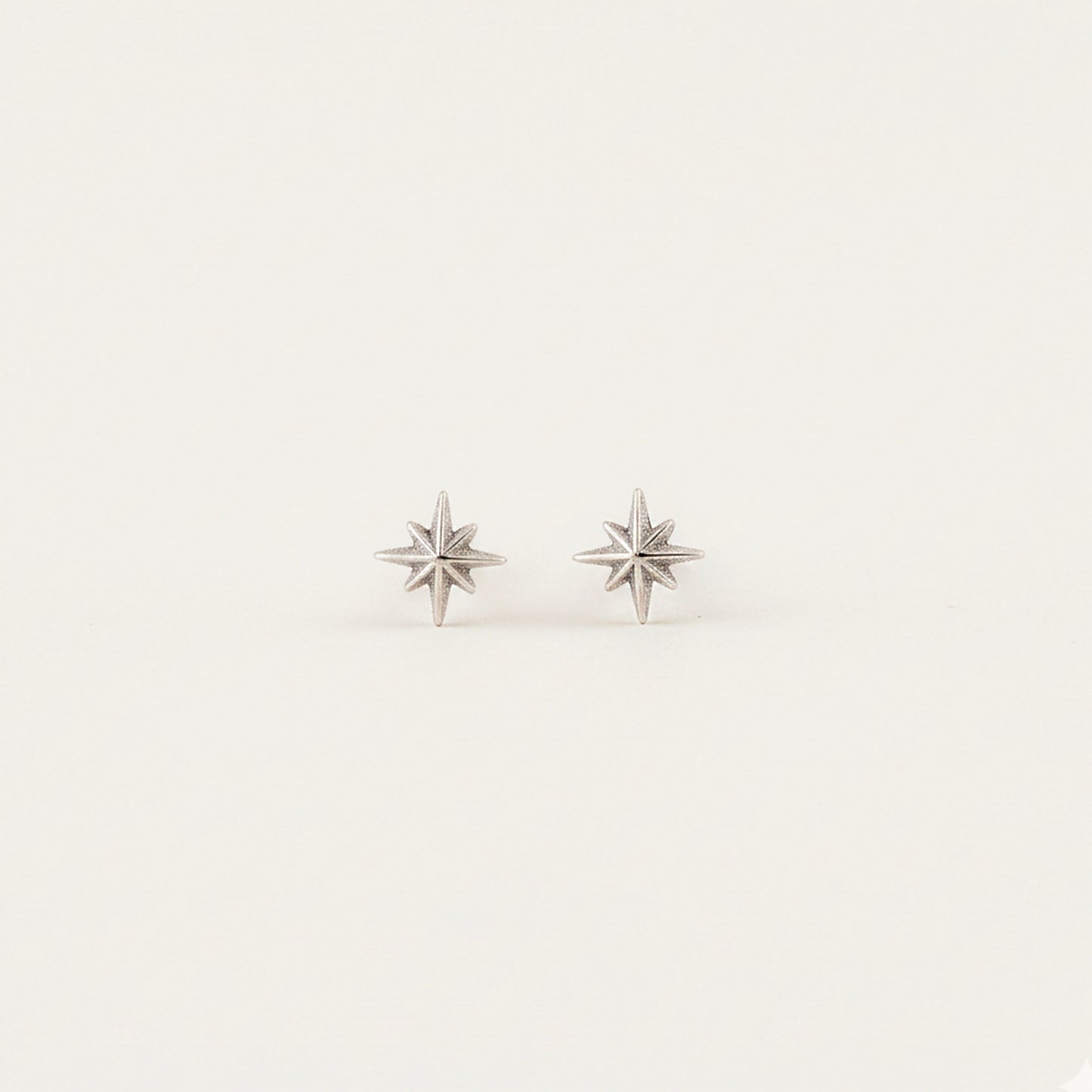 Starburst Threaded Labret
