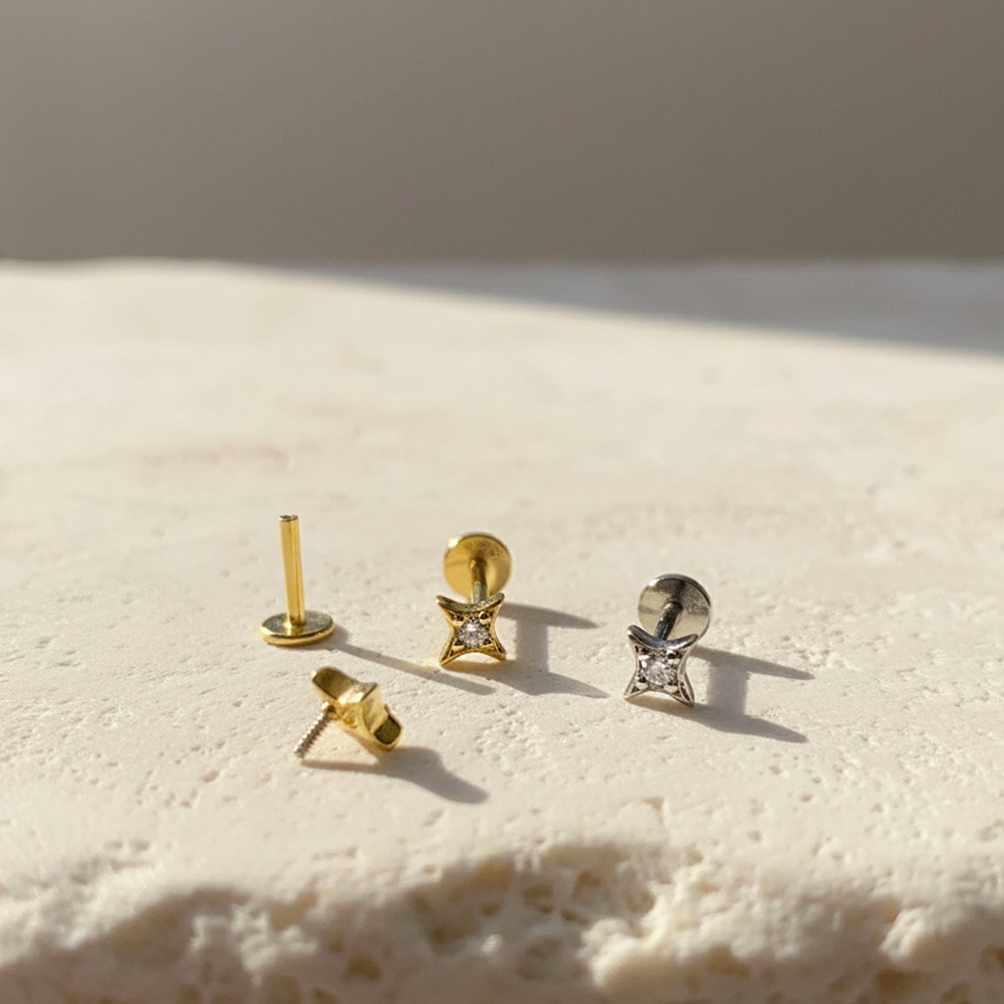 Tiny Star Threaded Labret