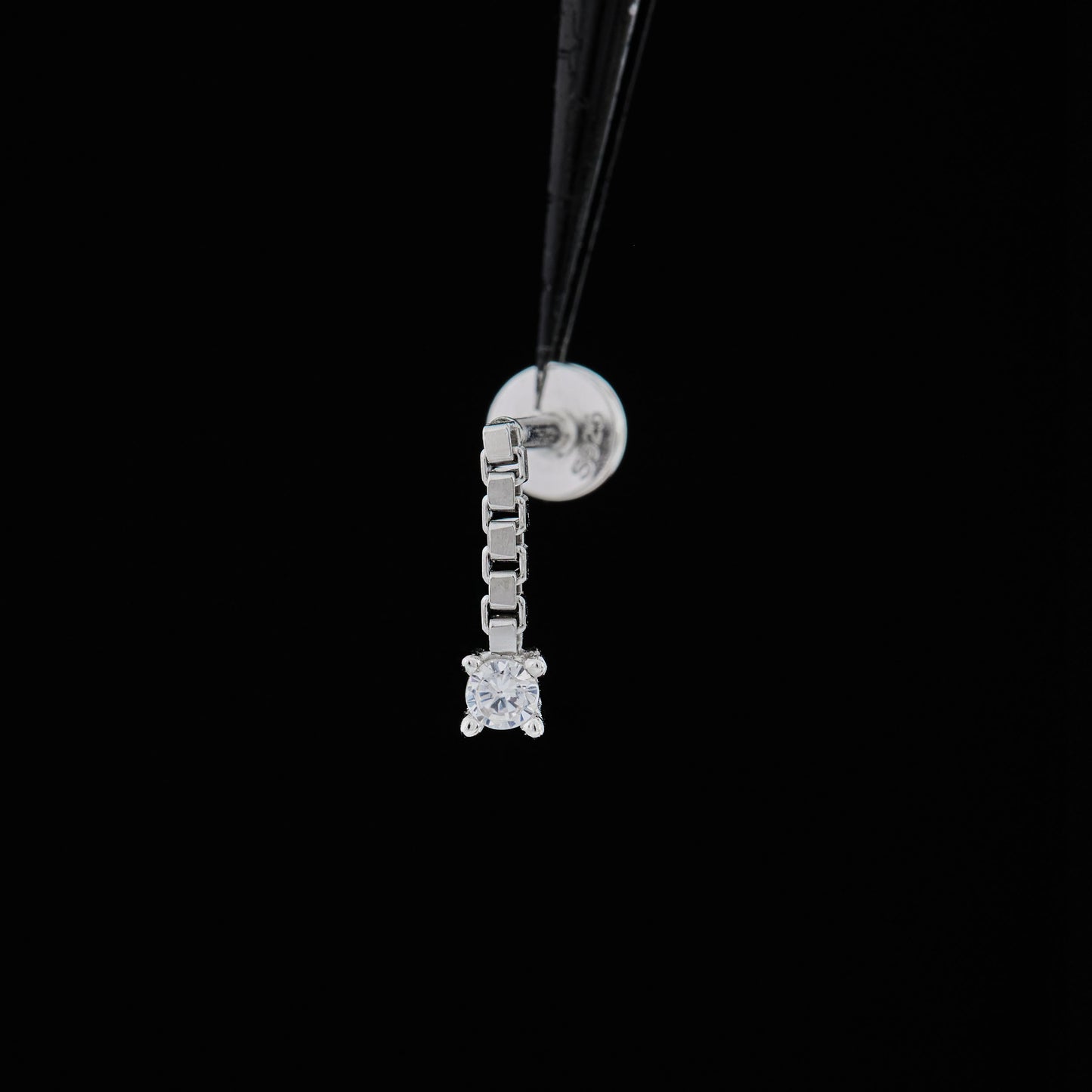 Chain Dangle Threaded Labret