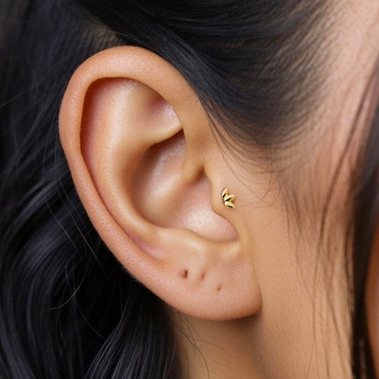 Tiny Lotus Threaded Labret