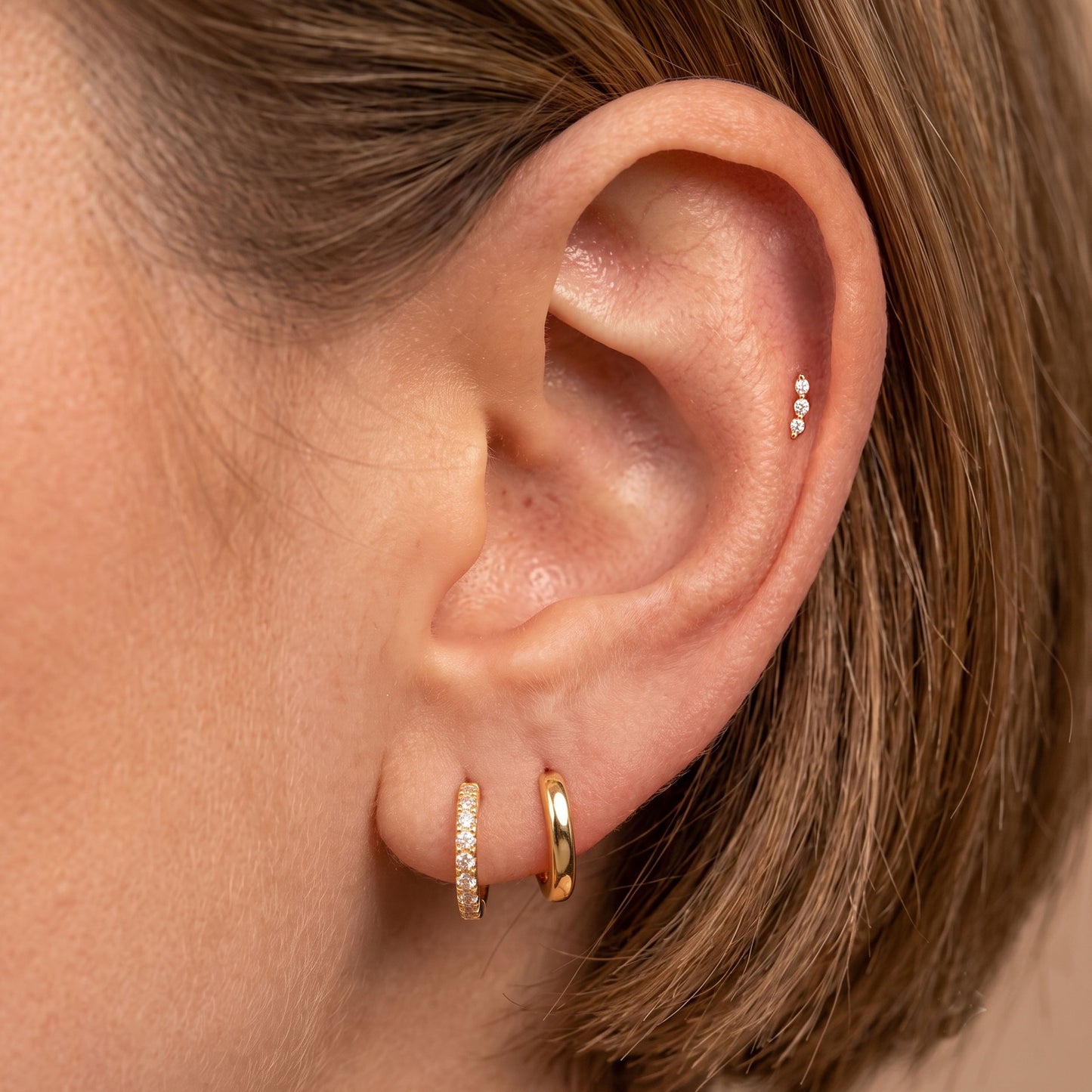 Mini 3-Stone Bar Threaded Labret