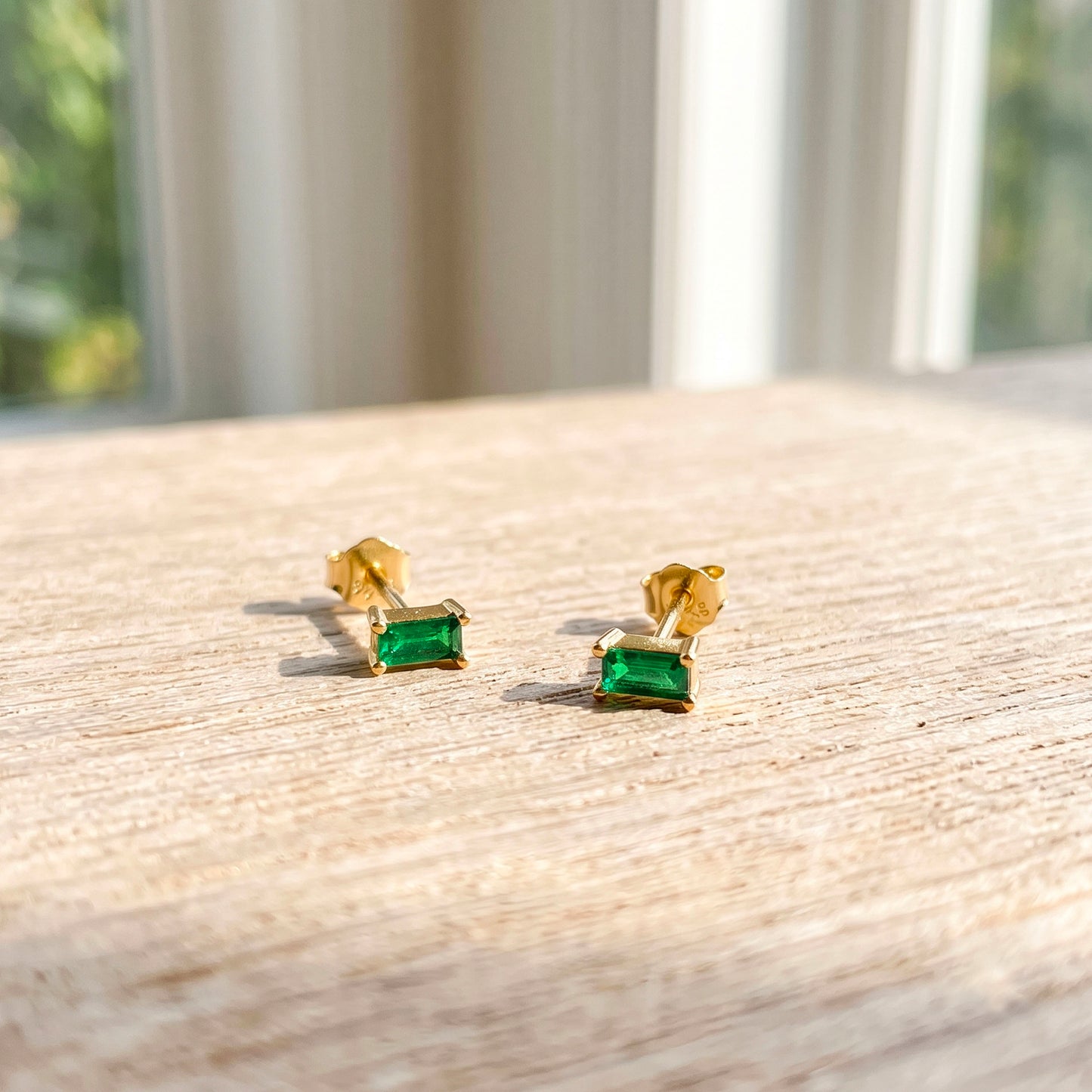 Emerald Baguette Stud