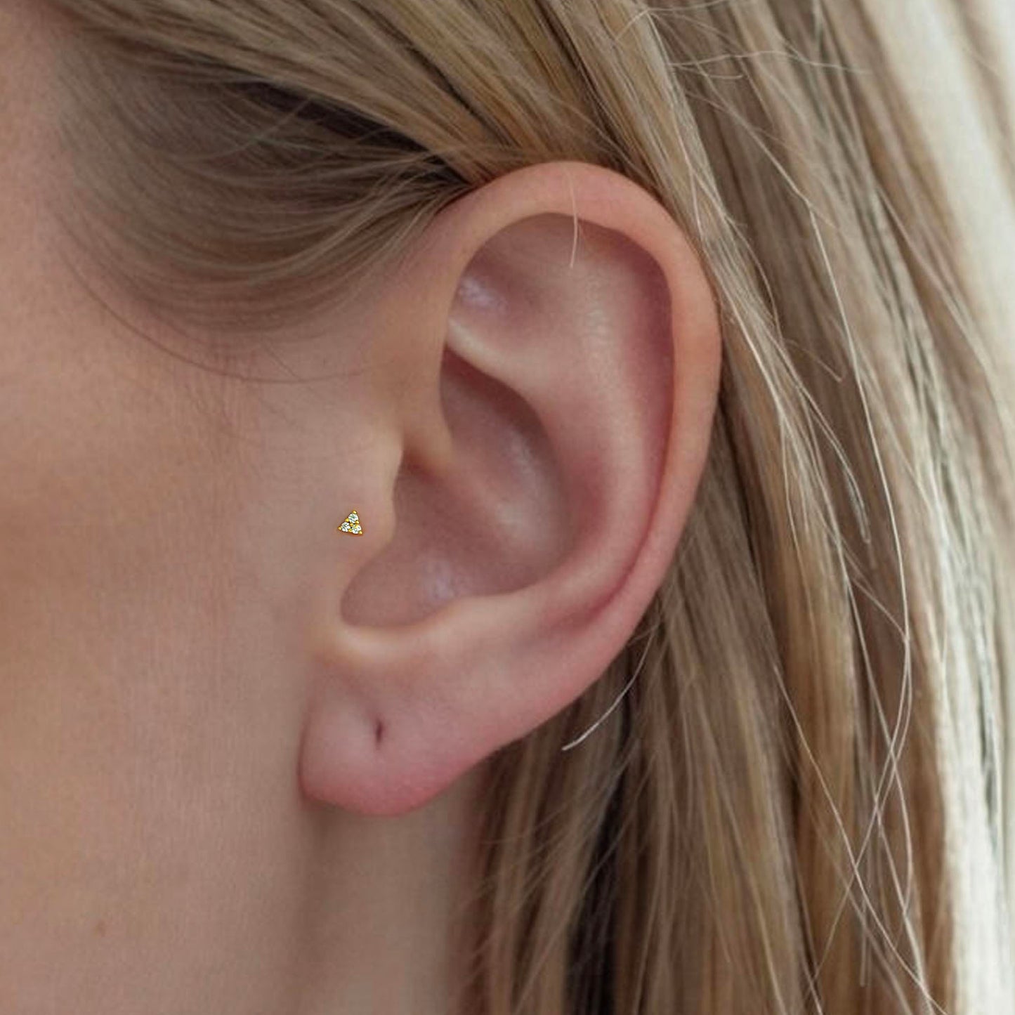 Triangle Threaded Labret