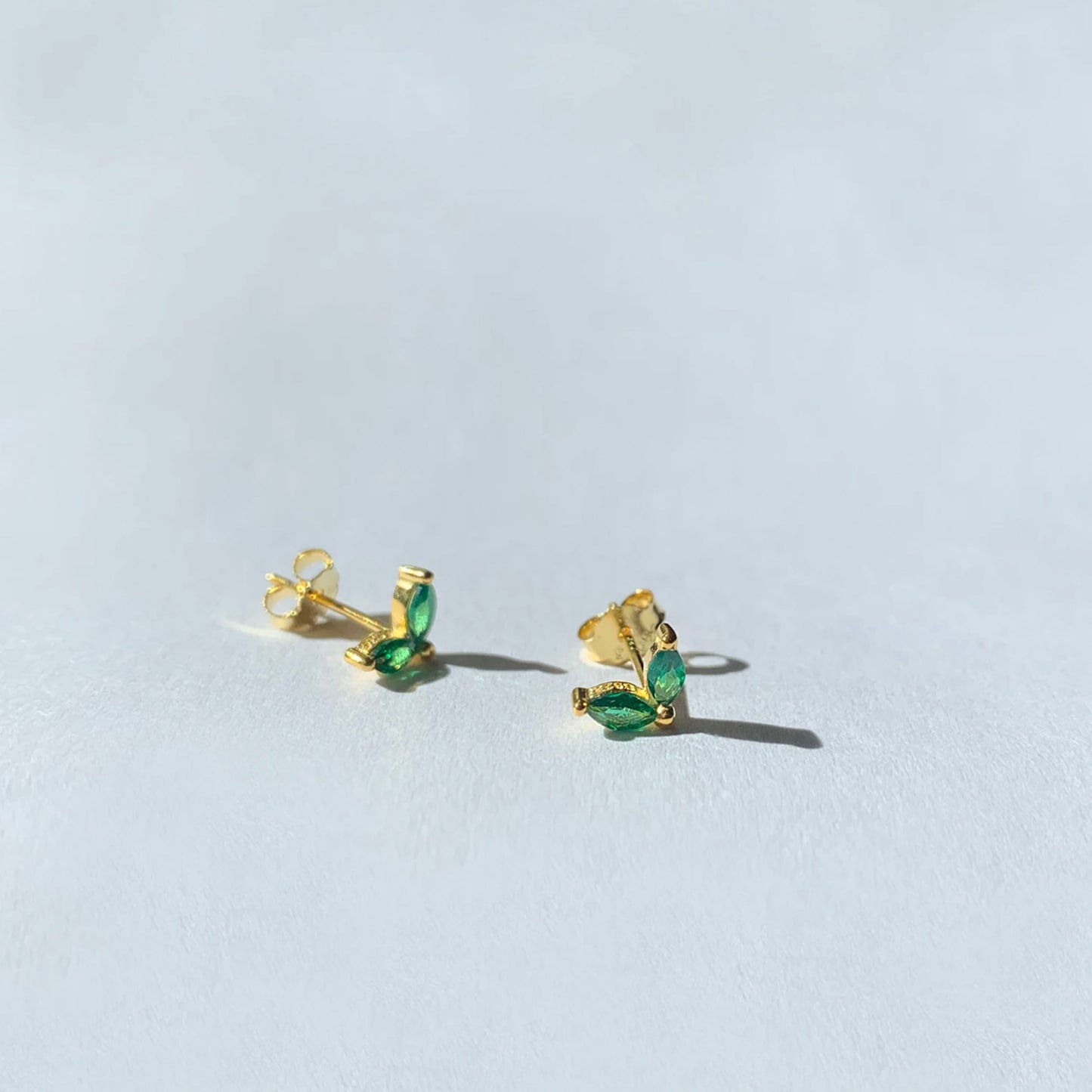 Cz Leaf Stud