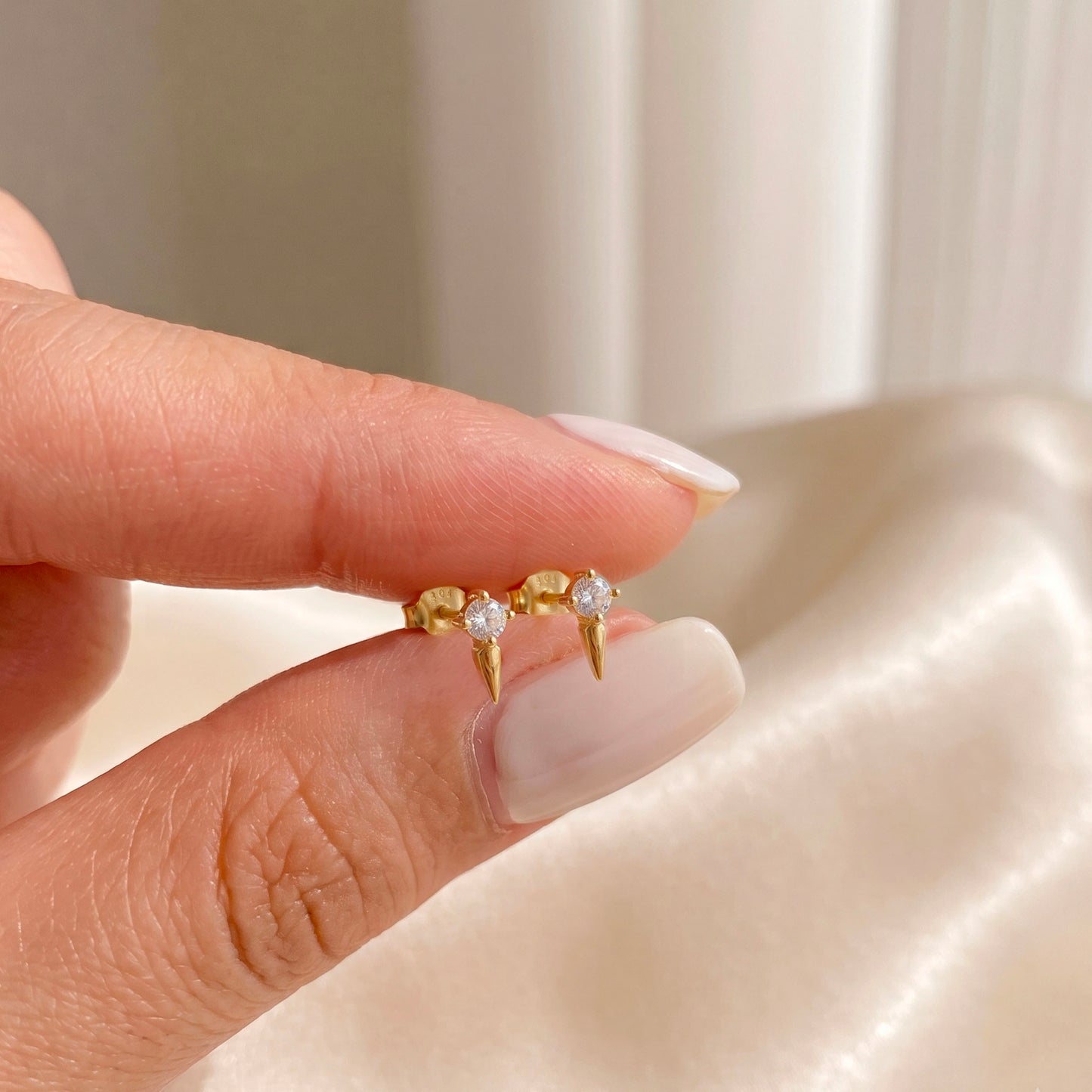Tiny Spike Stud