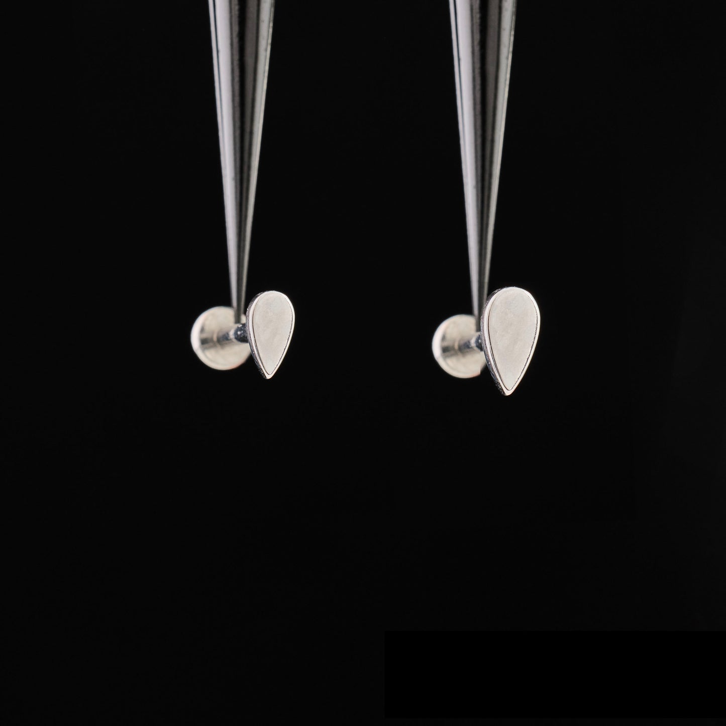Teardrop Push Pin