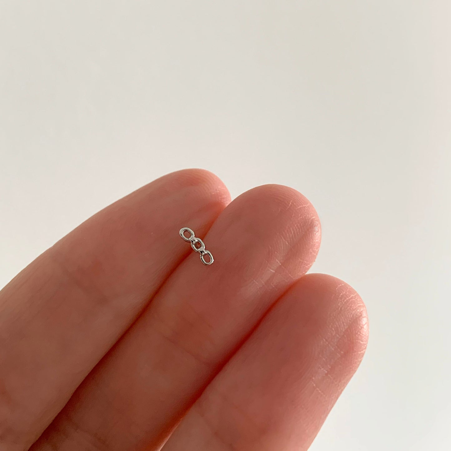 Chain Threaded Labret