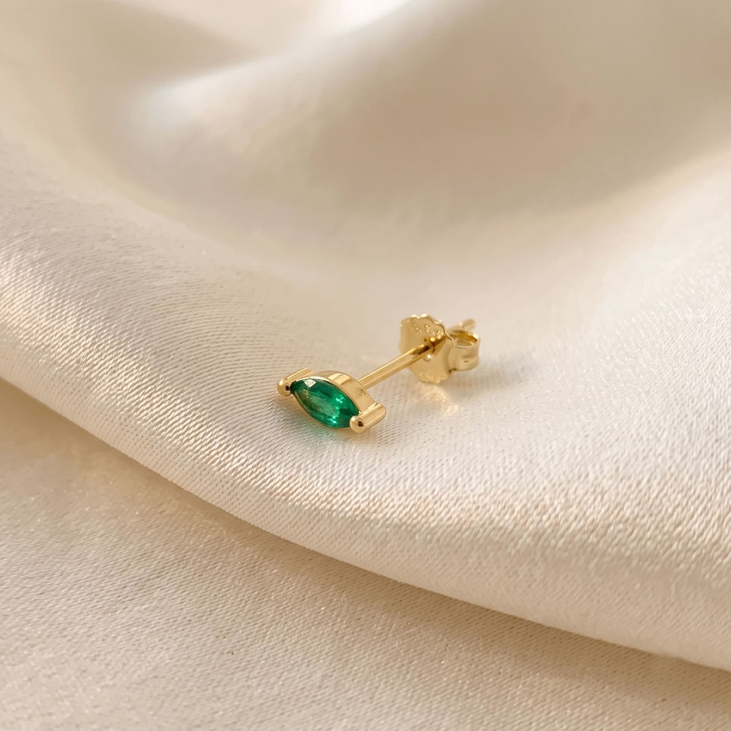 Emerald Marquise Stud