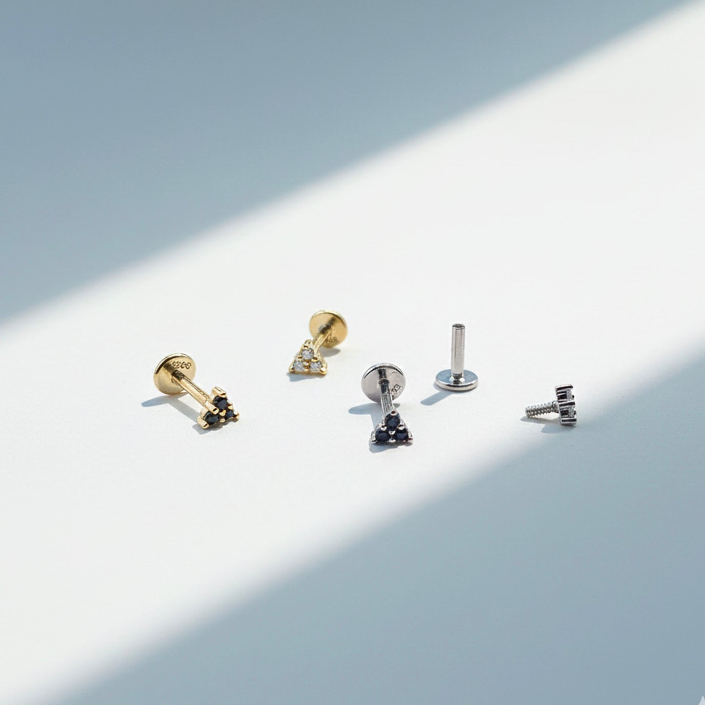 Triangle Threaded Labret