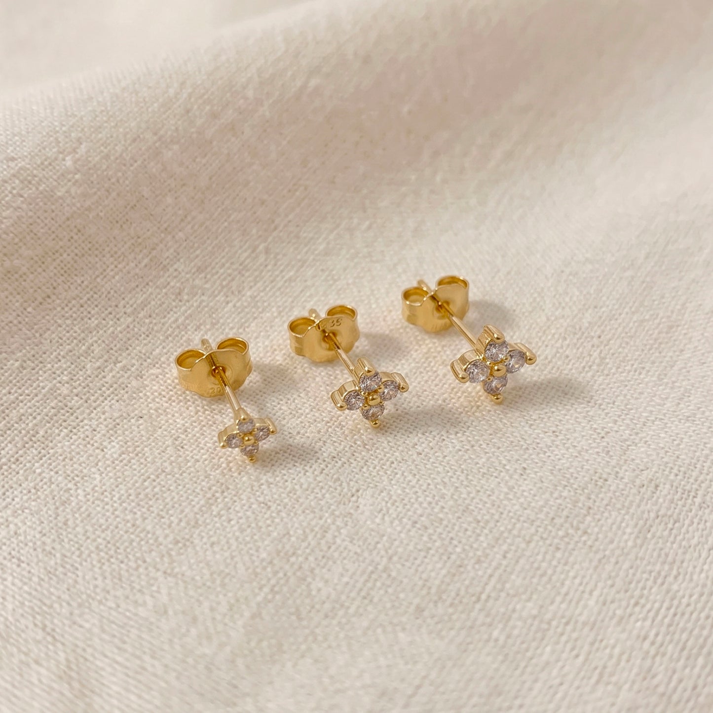 3mm~5mm Flower stud