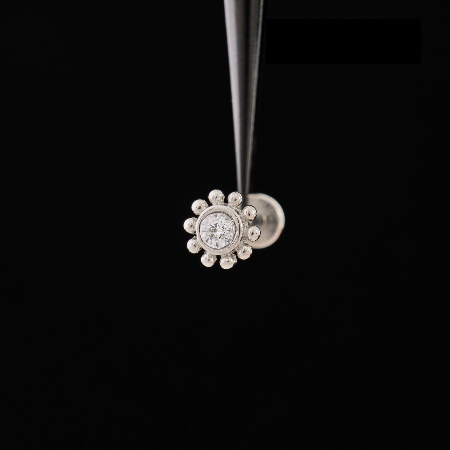Dot Flower Push Pin