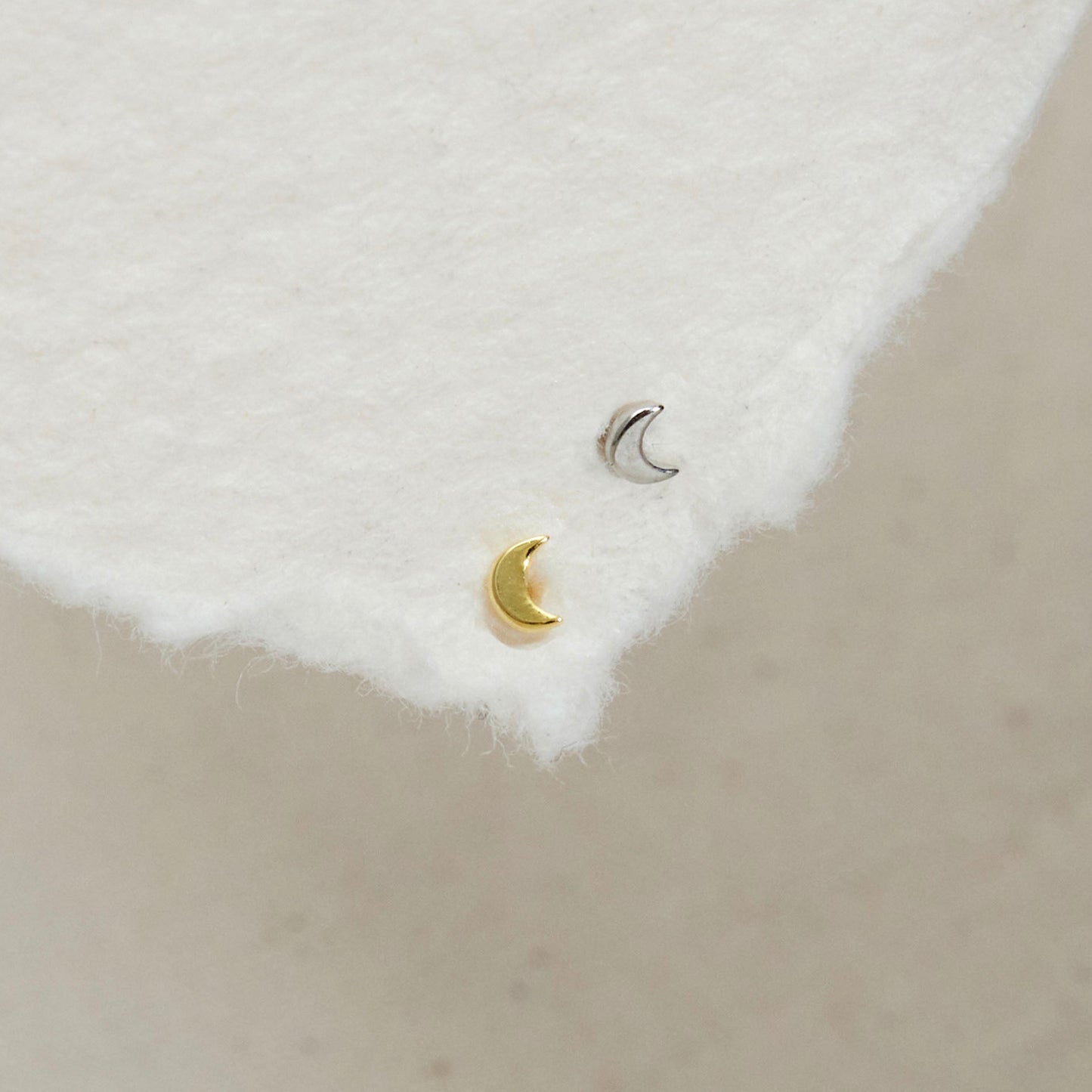 Moon Threaded Labret