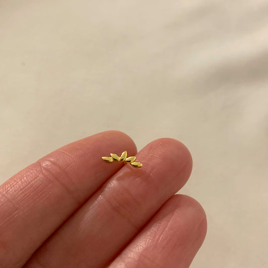 Leaf Stud