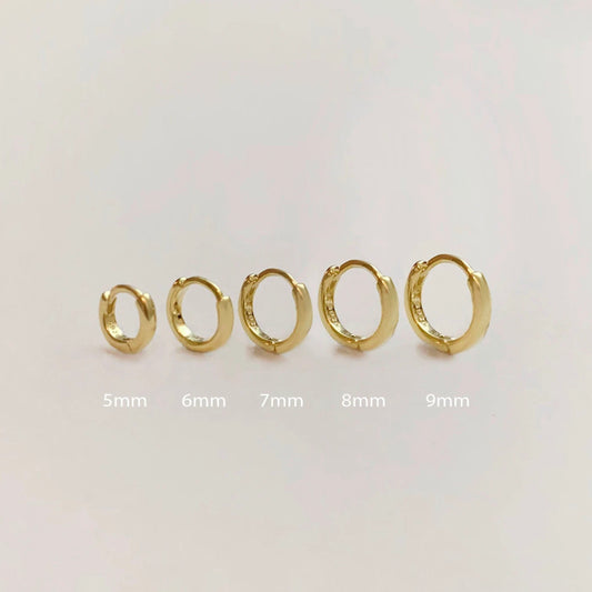 Round Edge huggie hoop